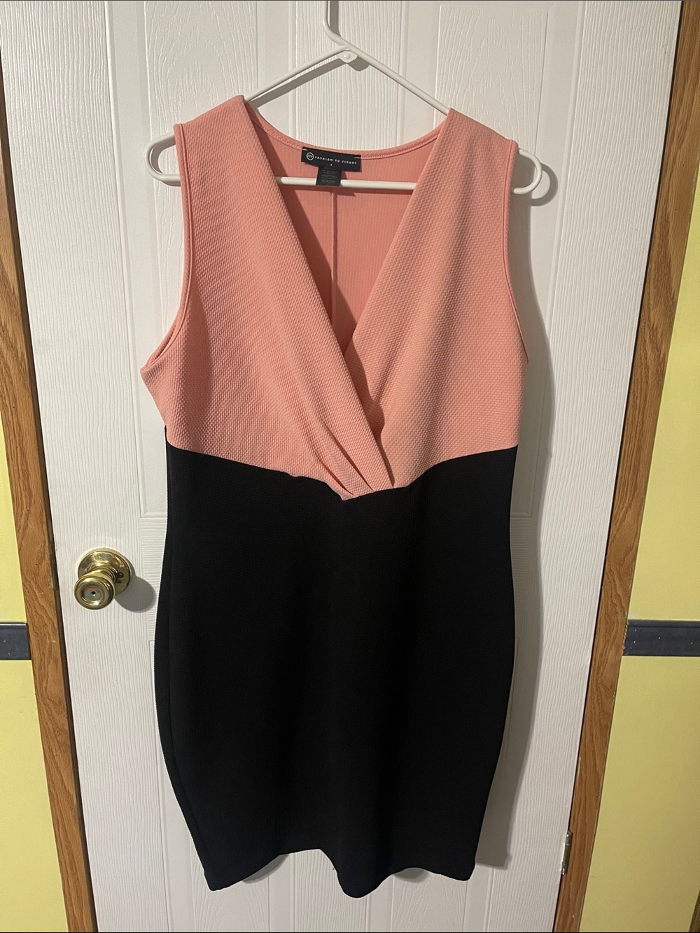 Tahari ASL Coral Pink and Black V-Neck Sheath Dress